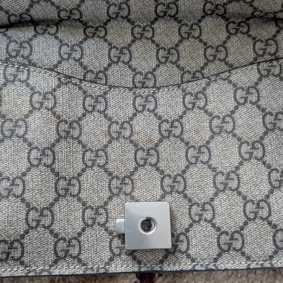 Gucci Dionysus GG Supreme Small Shoulder Bag - Picture 13 of 13